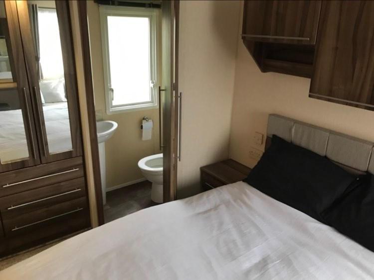 Hotel The Winchester Luxury Pet Friendly Caravan On Broadland Sands Holiday Park Between Lowestoft And Great Yarmouth Corton  Zewnętrze zdjęcie